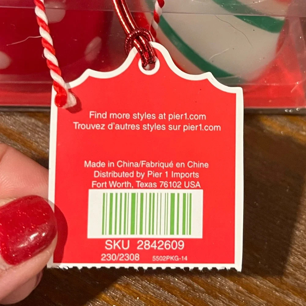 Holiday/Christmas Bundle includes Pier 1 mini motive, 2 holiday spatulas & decor